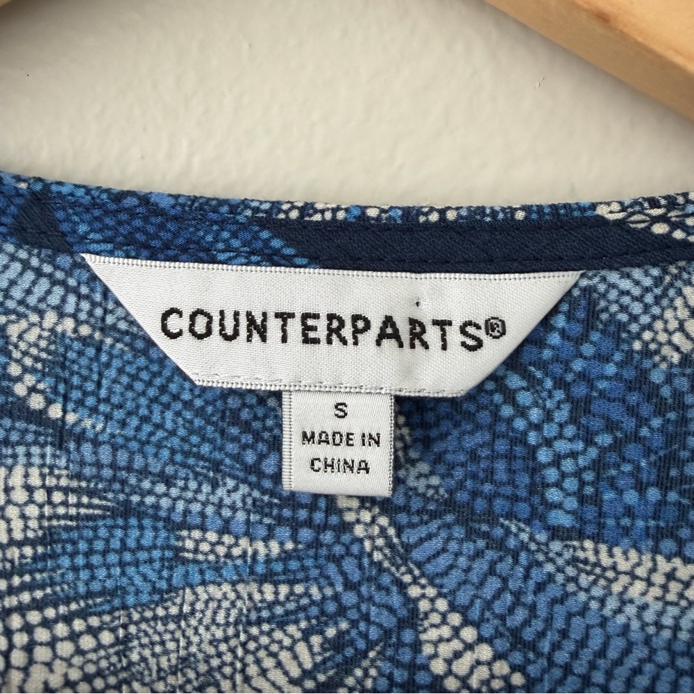 Counterparts Size S Navy Blue Floral Pull Over Blouse  Rayon Blend Casual Career - Picture 5 of 9